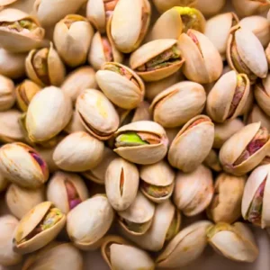 Descubre los pistachos naturales, un snack saludable y versátil. Ideales para recetas, postres y ensaladas. Frescura y calidad en cada bocado.